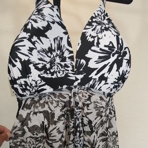 Time and Tru Women's Floral Print Swim Top